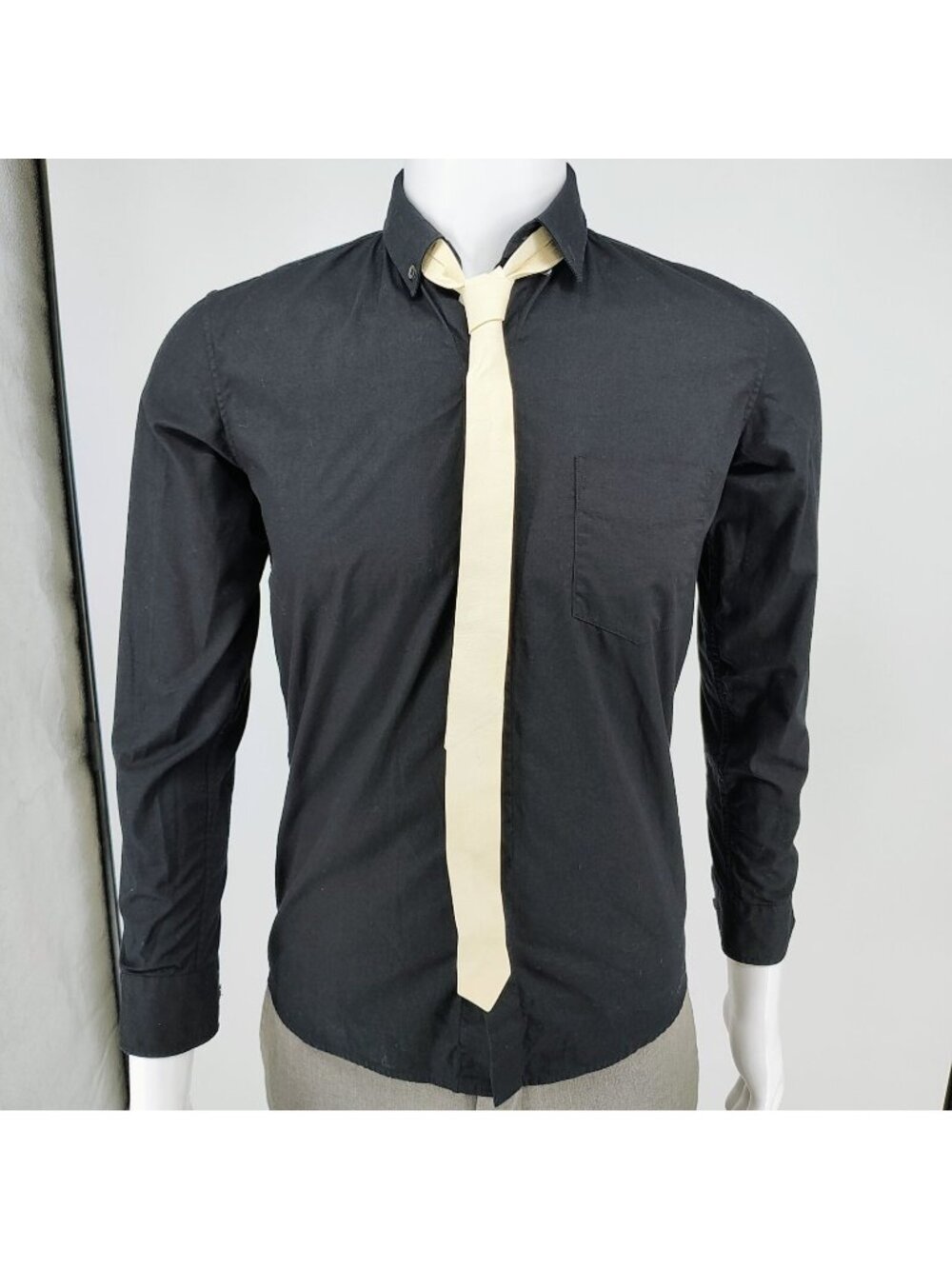 R13 2015 F/W Unisex Luxury Black Button-Down Shirt With Beige Leather Tie (XS)